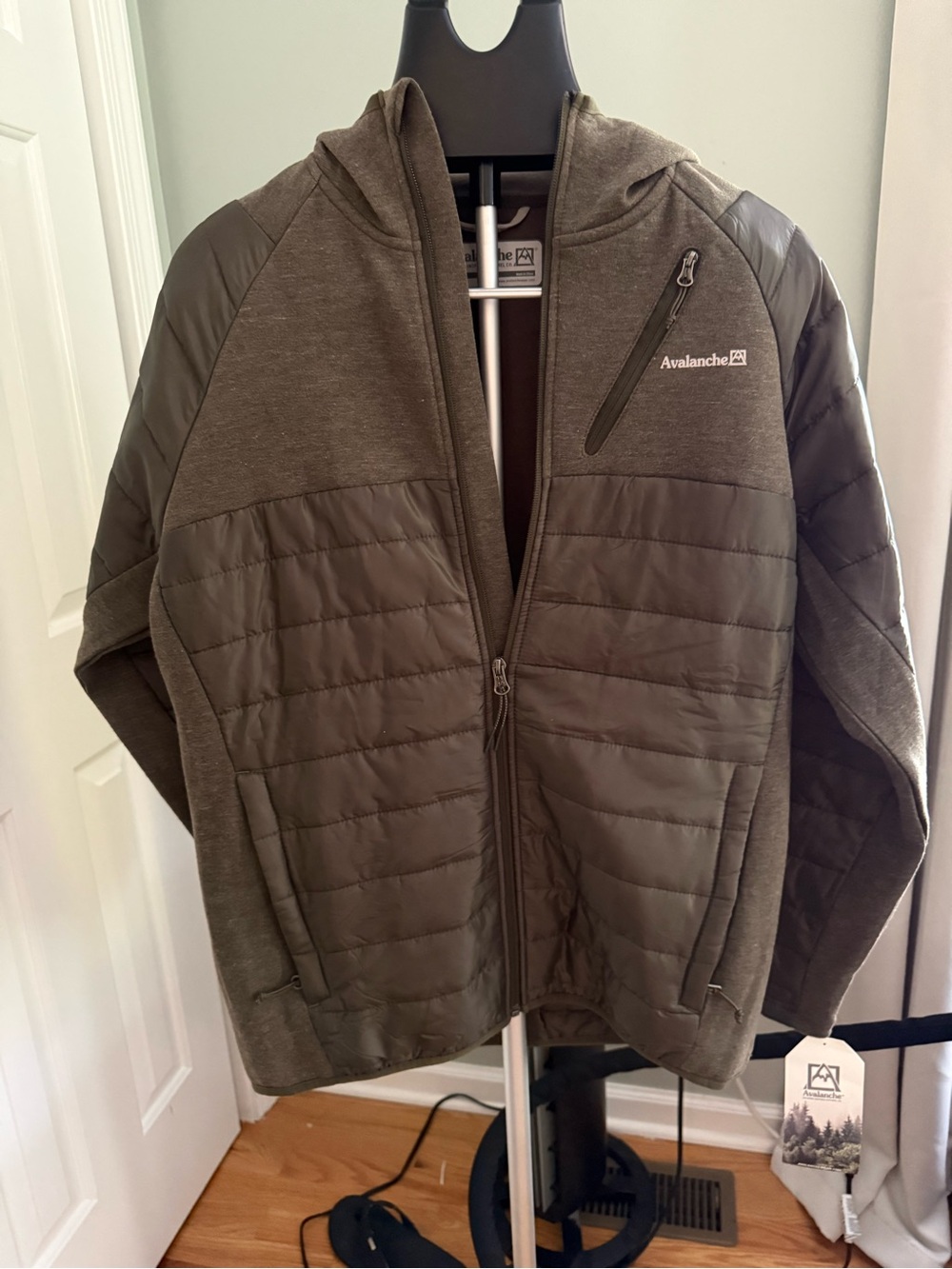 Avalanche Icecap Hybrid Hoodie Jacket Mens M NWT Olive Quilted Full Zip Coat